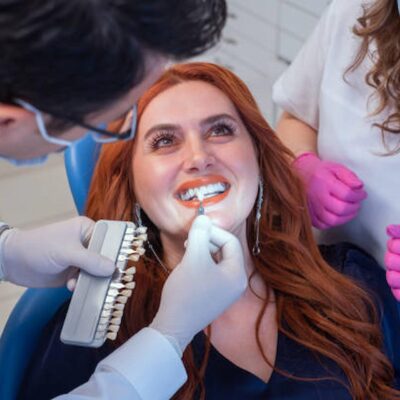 How can dentists help you with porcelain dental veneers?